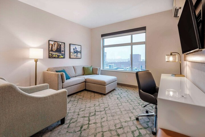 Room 22 of 60