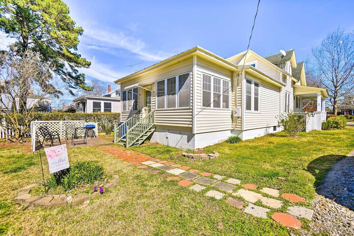 Edenton Vacation Rental w / Patio: Walk Downtown