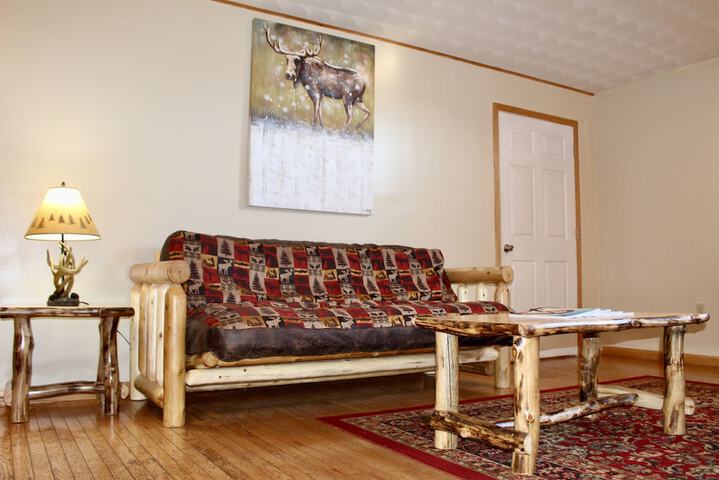 Room 35 of 73