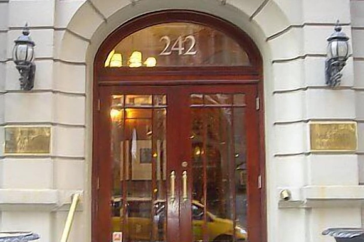 Hotel 5 of 84
