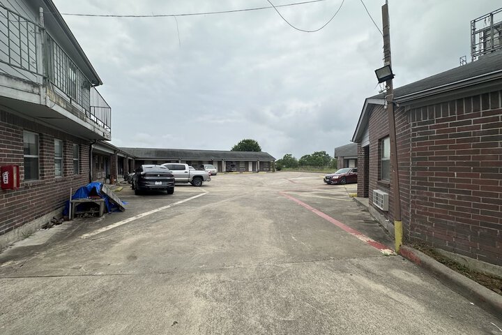 Travel Inn by OYO La Marque Texas City I-45