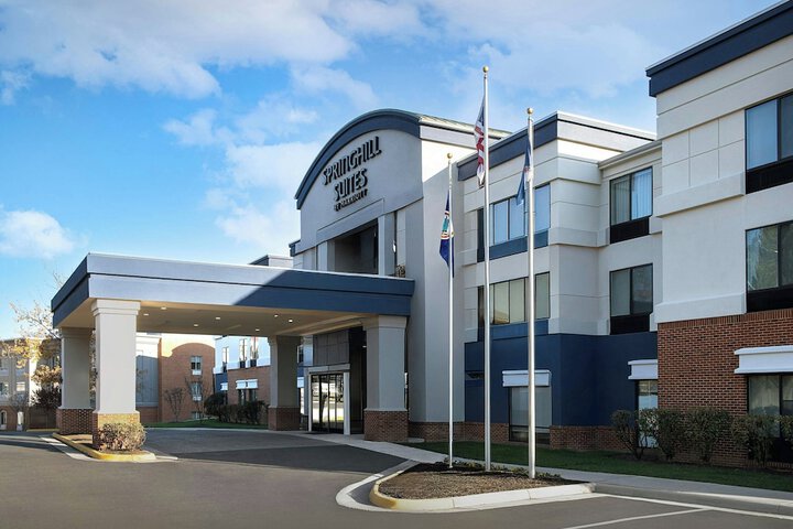 Hotel 4 of 19