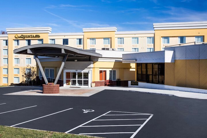 Hotel 5 of 58