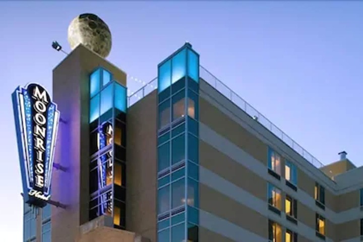 Hotel 4 of 41