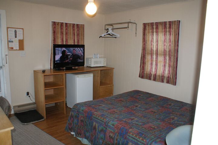 Room 32 of 79