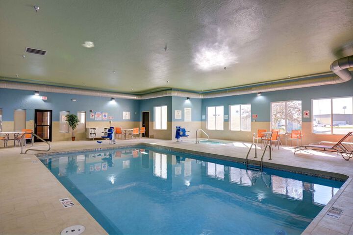 Holiday Inn Express & Suites - North Platte by IHG