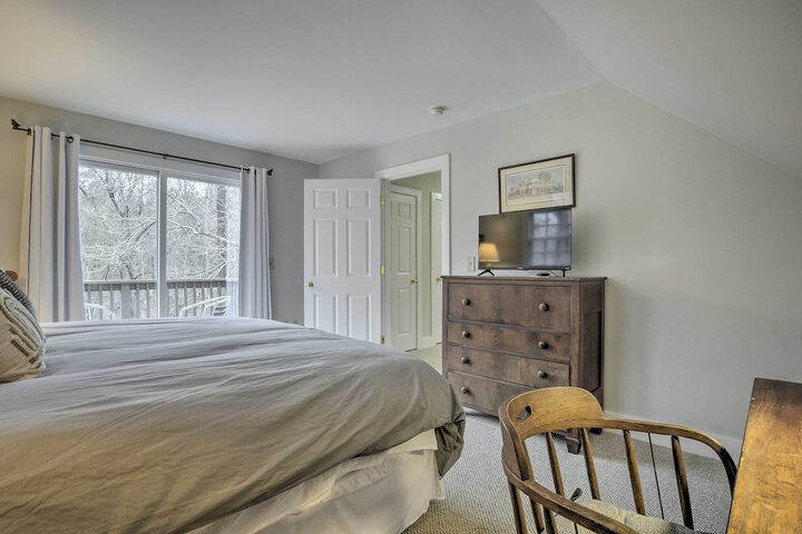 Warm + Peaceful Home w / Fire Pit on Haw River