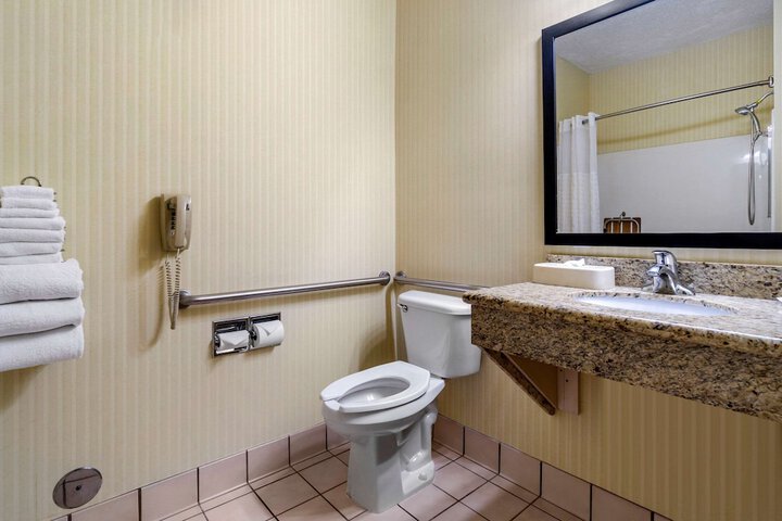 Room 18 of 27