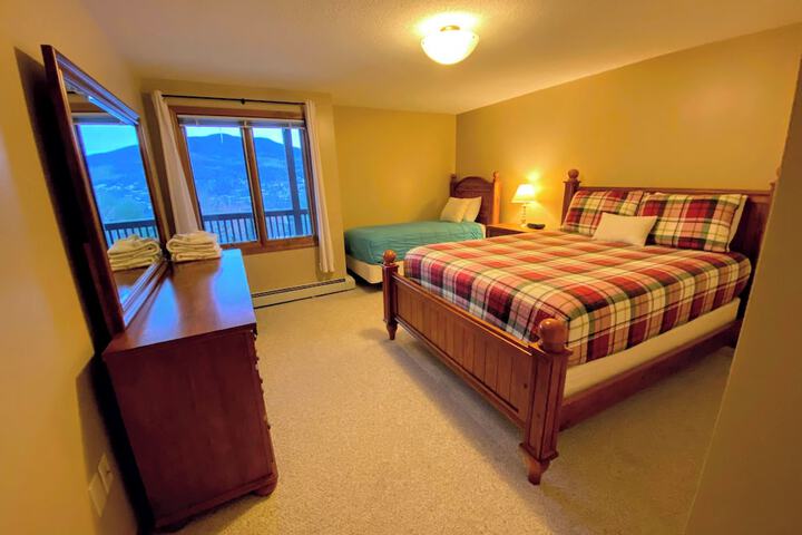 V3 Gorgeous Ski-in Mountain View Townhouse With Amazing Views in Bretton Woods