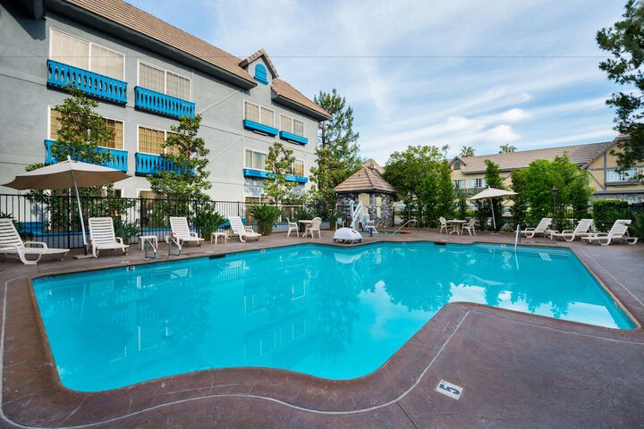Pool 9 of 64
