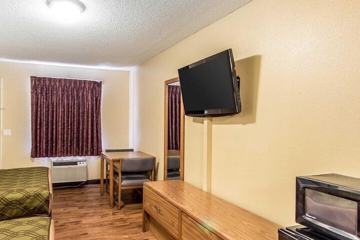 Room 45 of 71