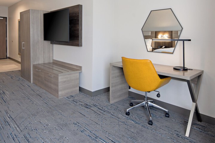 Room 20 of 63
