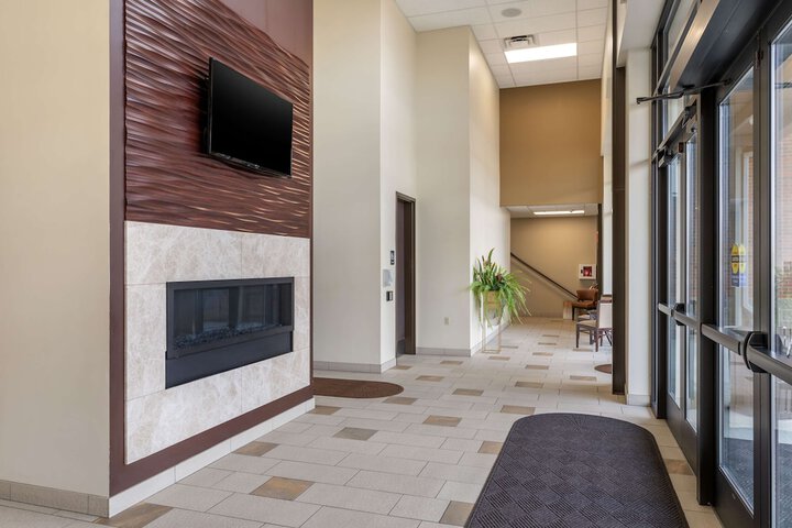 Best Western Premier Boulder Falls Inn