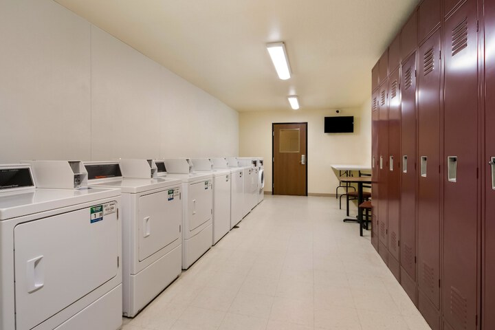 Room 25 of 52