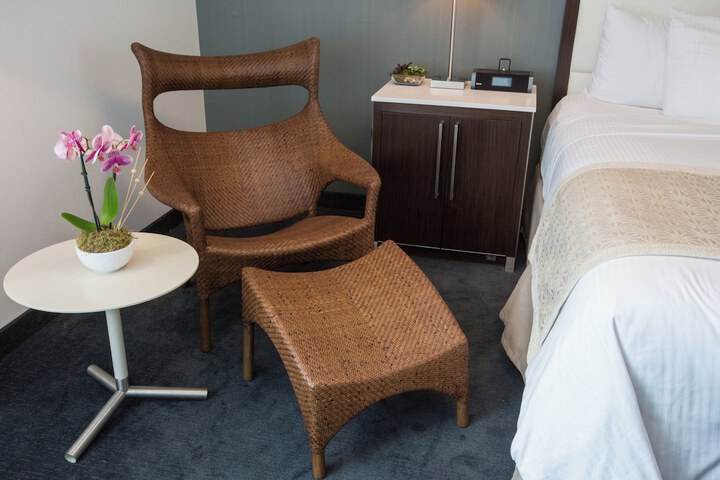Room 28 of 48