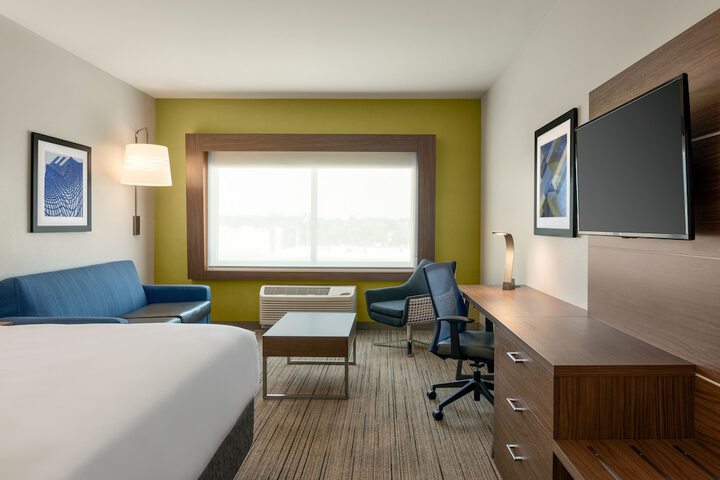 Room 26 of 39