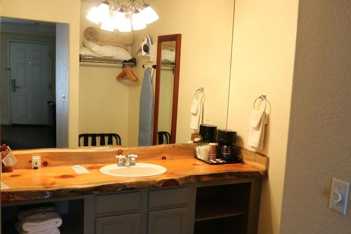 Room 19 of 51