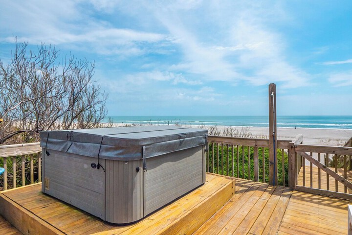 Surfside Cottage by Topsail Realty