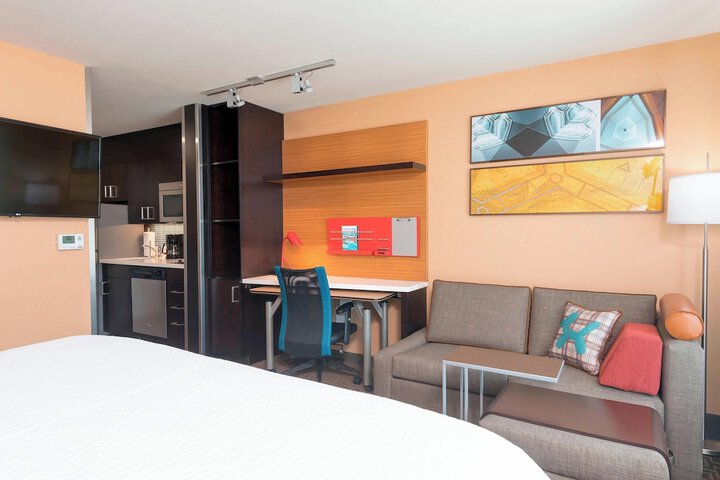 Room 12 of 31