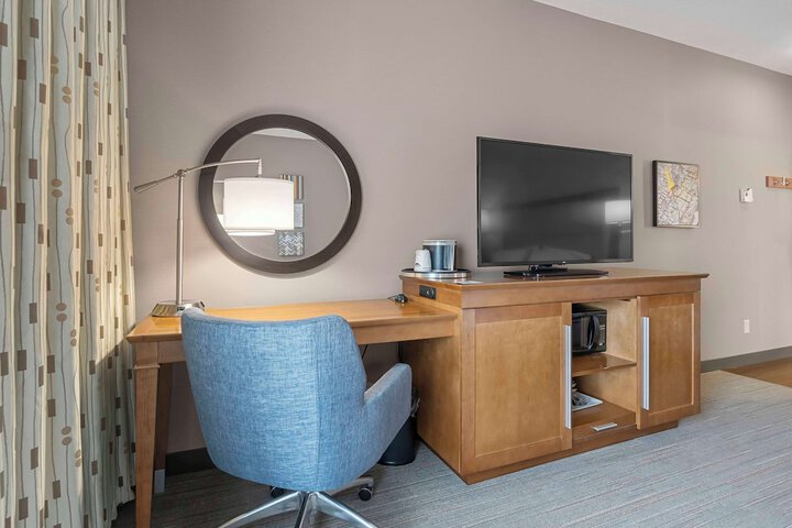 Room 46 of 78
