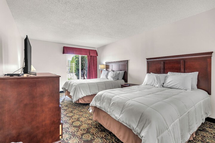 Indiana Beach Hotel and Banquet Hall