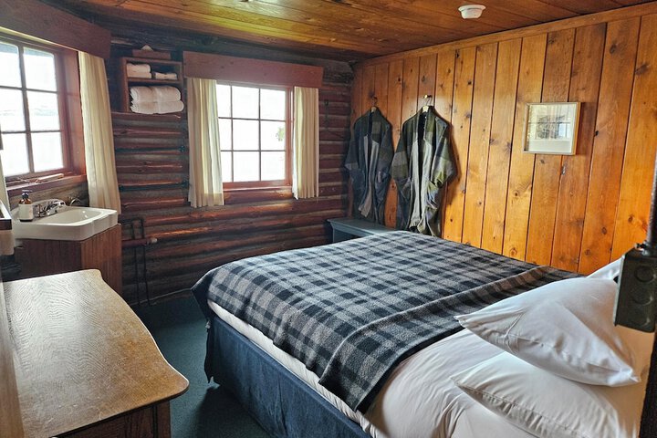 Room 13 of 40
