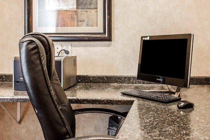 Comfort Inn & Suites Grinnell near I-80