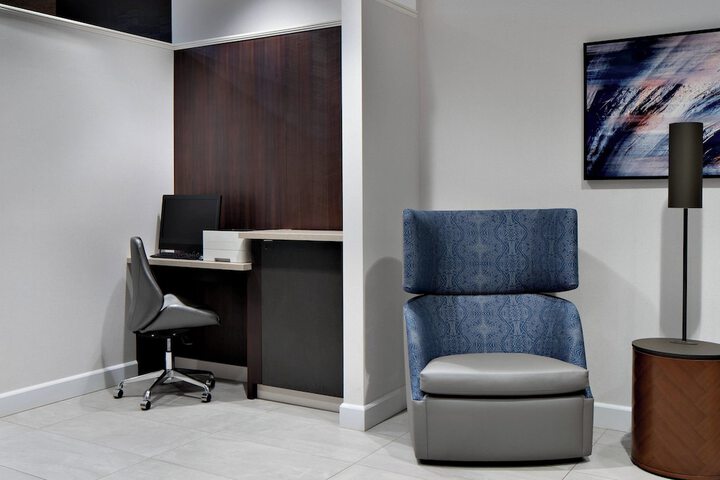 Courtyard by Marriott Edmonton Downtown