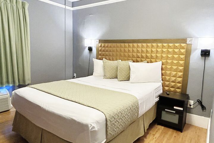 Room 15 of 27