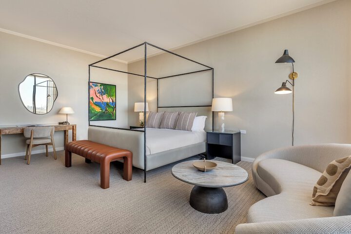 Room 64 of 109