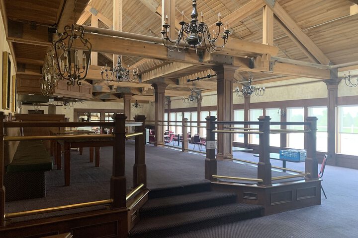 Ballroom/Hall 35 of 54