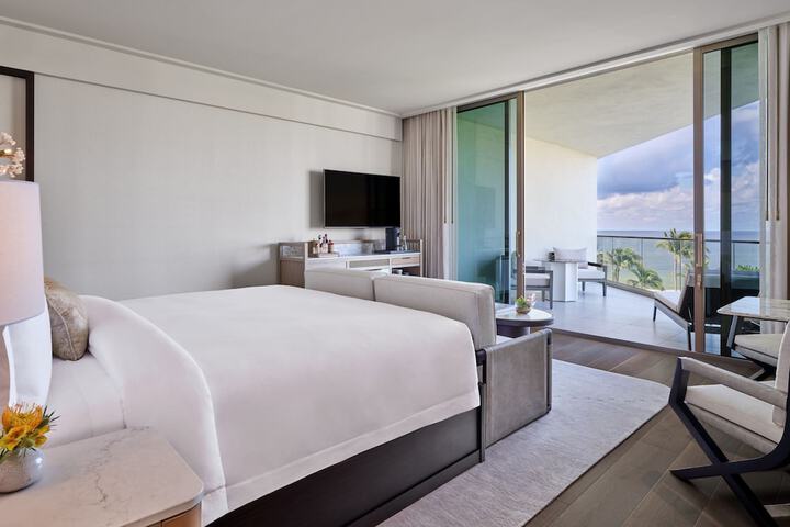 The St. Regis Longboat Key Resort
