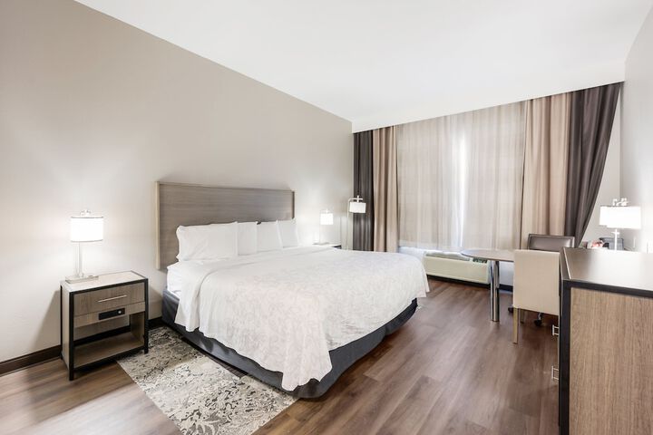 Room 20 of 33