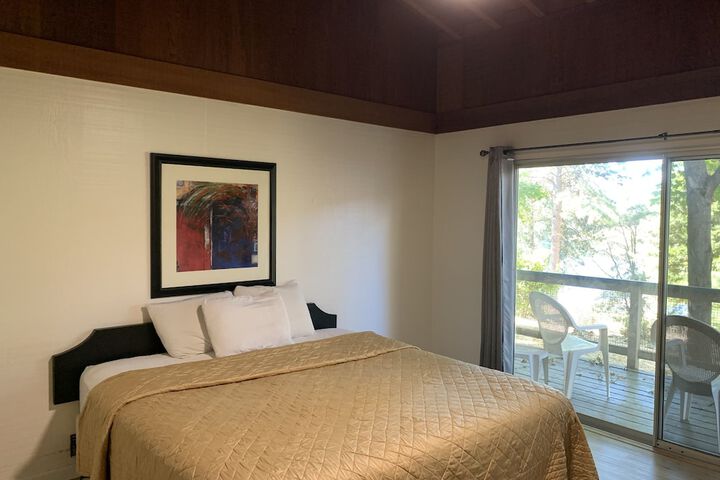 Alta Sierra Village Inn