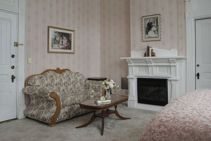 Room 29 of 65
