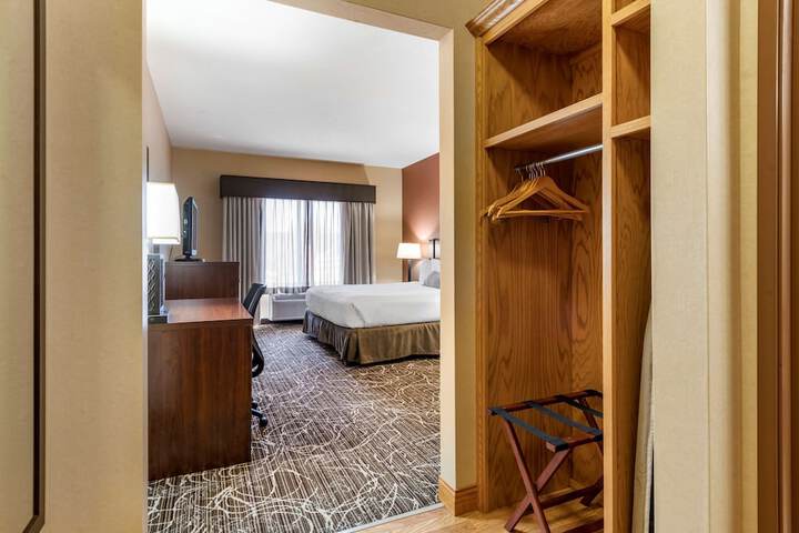 Room 31 of 46