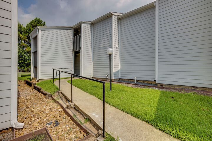 Montgomery Vacation Rental w / Pool Access!