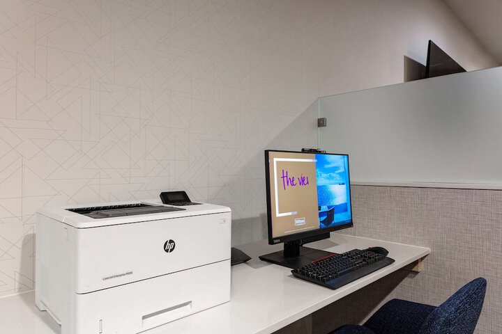 Business Center 20 of 20