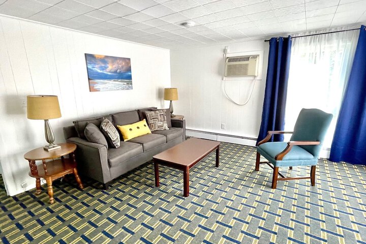 Room 29 of 40