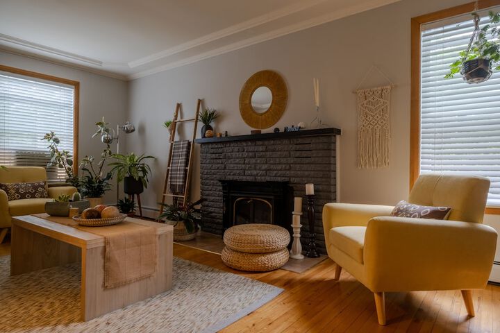 Room 8 of 25