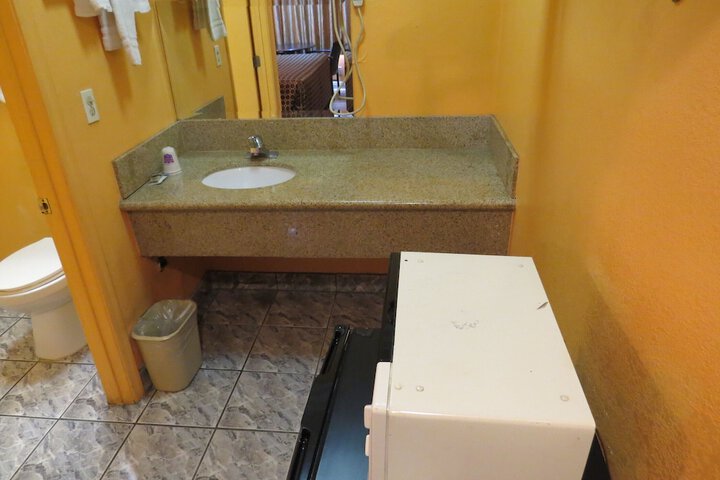 Room 18 of 23