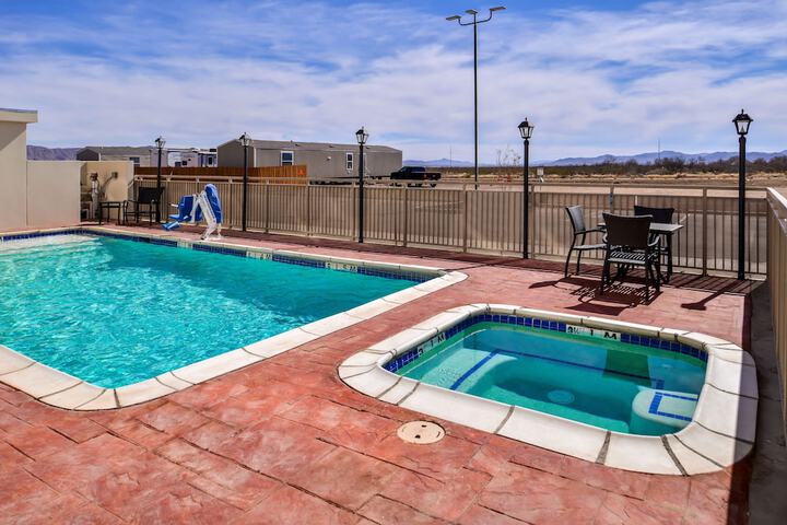 Pool 13 of 64
