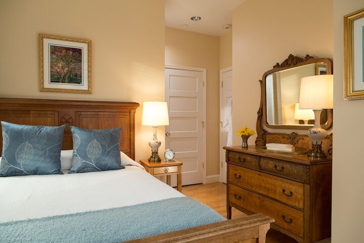 Room 30 of 41