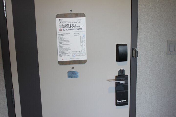 Room 62 of 110