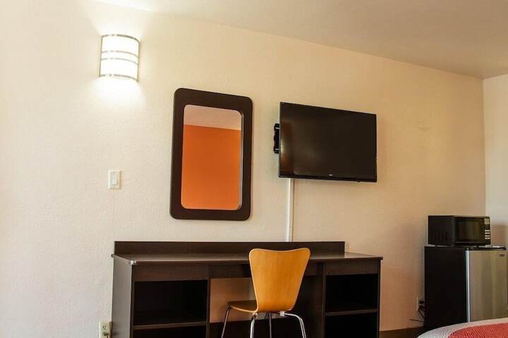 Motel 6 Brinkley AR
