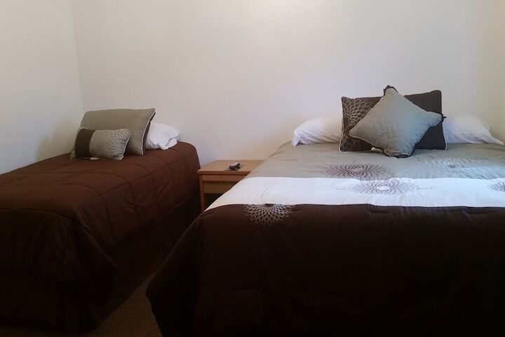 Room 27 of 36