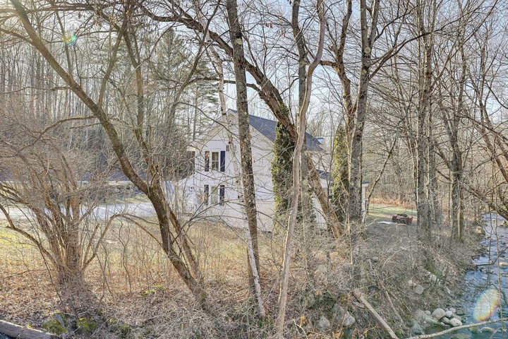 Inviting Chittenden Apartment Near Pico Mountain!