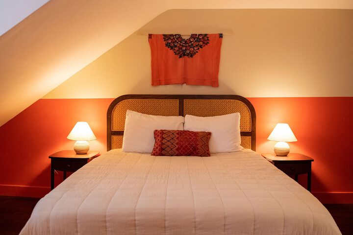 Room 32 of 42