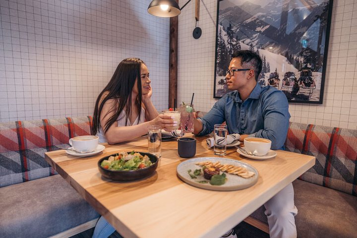 Dining 62 of 83