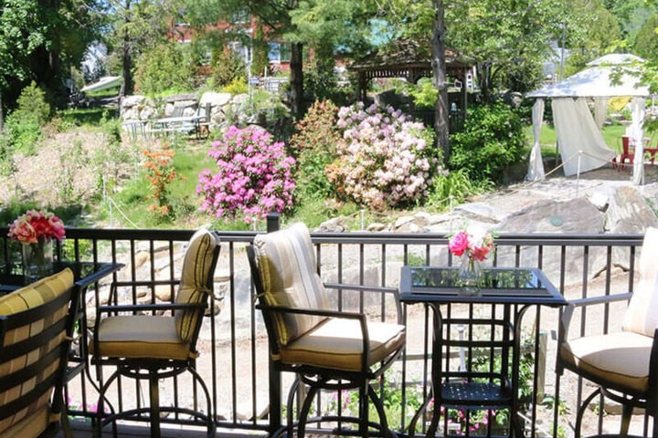 Camden Riverhouse Hotel